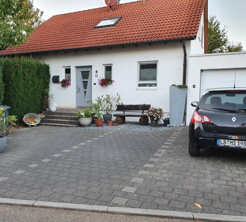 Ferienwohnung Haiber - Remseck Remseck am Neckar Exterior photo